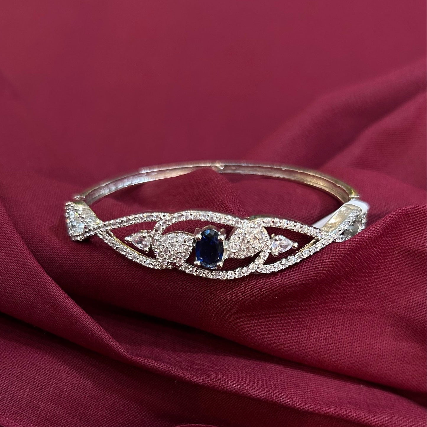 AD Elegant Blue Crystal Bracelet